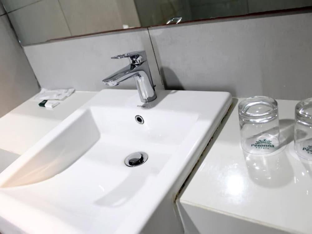 Khas Makassar Hotel Экстерьер фото