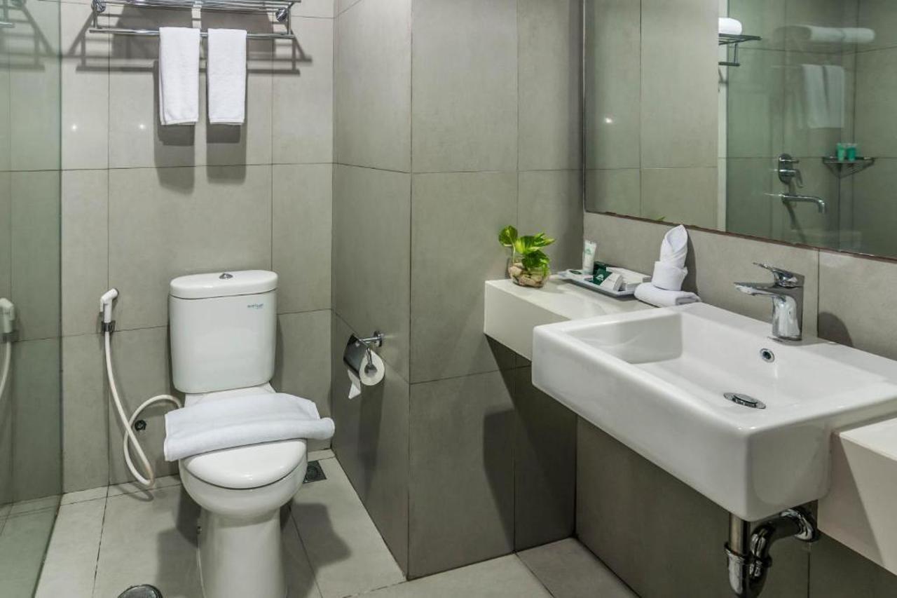 Khas Makassar Hotel Экстерьер фото